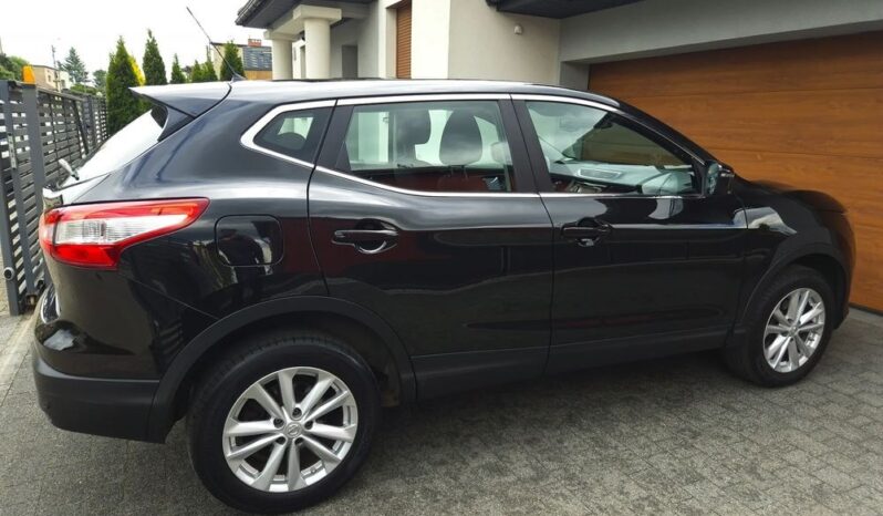 Nissan Qashqai full
