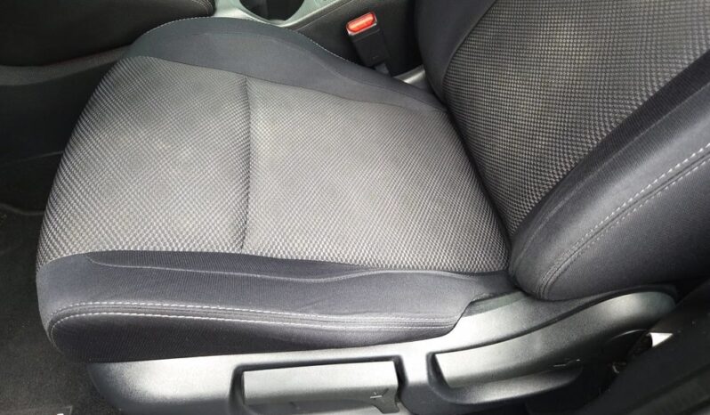 Nissan Qashqai full