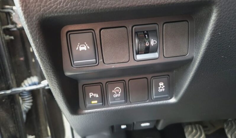 Nissan Qashqai full