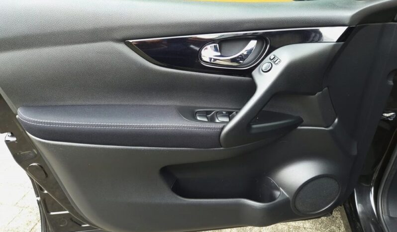 Nissan Qashqai full
