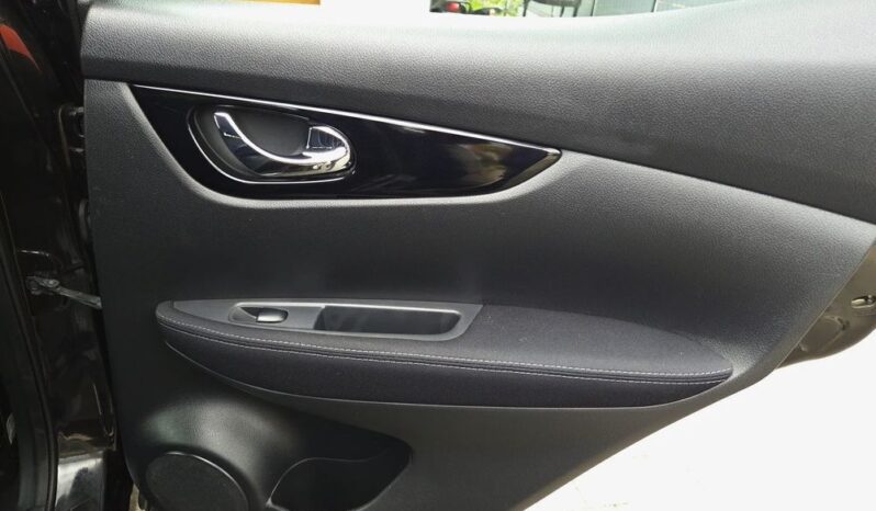 Nissan Qashqai full