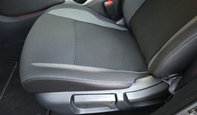 Nissan Qashqai full