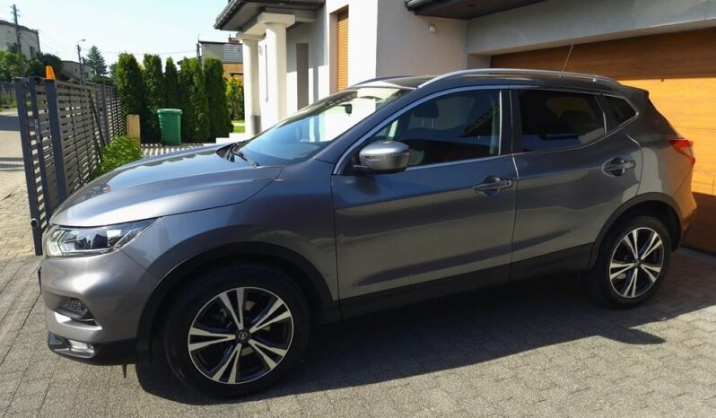 Nissan Qashqai full