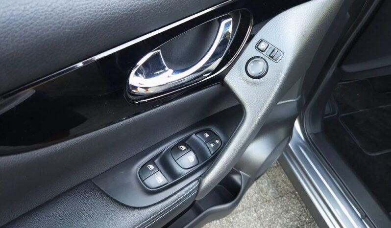 Nissan Qashqai full