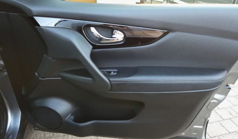 Nissan Qashqai full