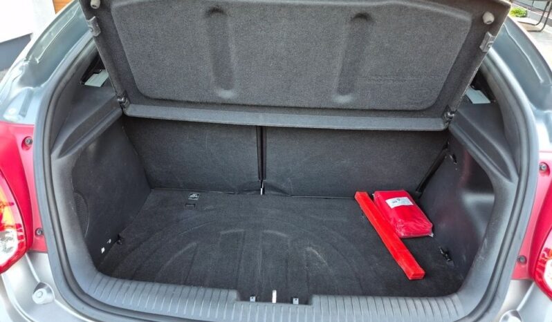 Hyundai Veloster full