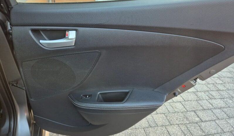 Hyundai Veloster full
