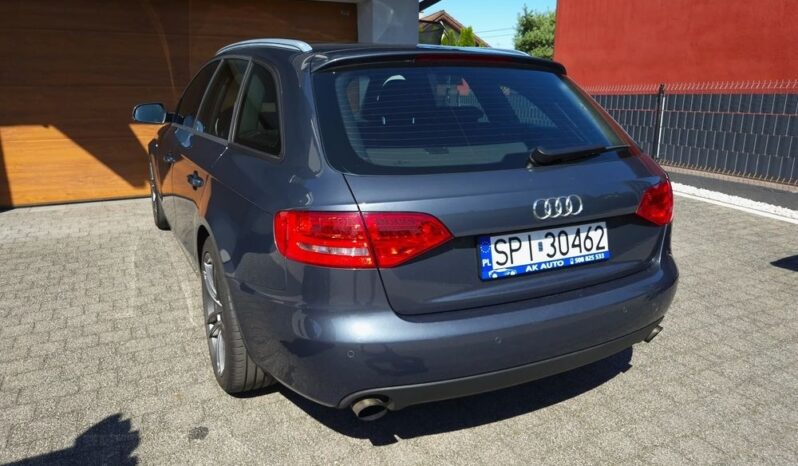 Audi A4 Avant full