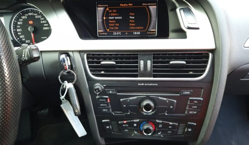 Audi A4 Avant full