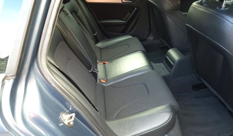 Audi A4 Avant full