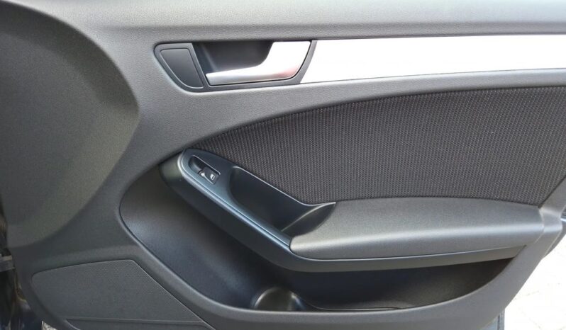 Audi A4 Avant full