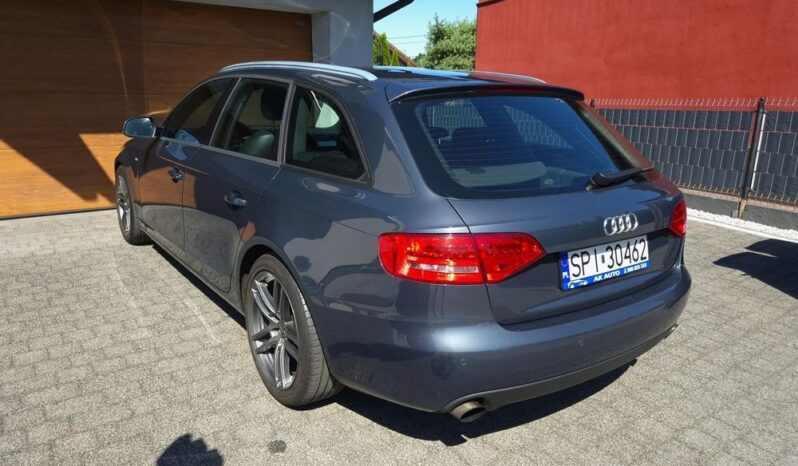 Audi A4 Avant full