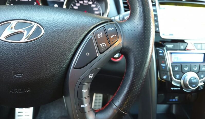 Hyundai i30 1.6 T GDI Turbo full