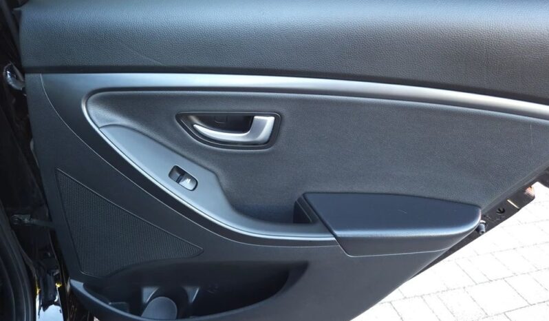 Hyundai i30 1.6 T GDI Turbo full