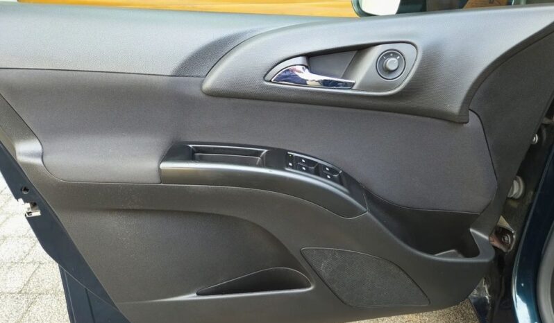 Opel Meriva 1.4 T Design Edition full